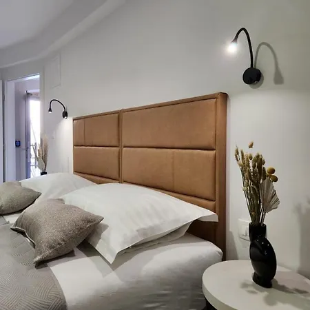 Rio Luxury בית הארחה